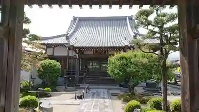 荘園寺の本殿