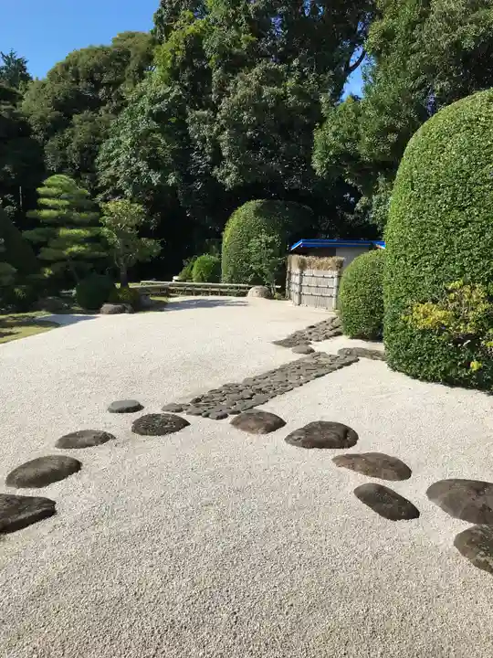 康国寺の庭園