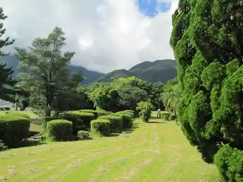 屋久島大社の庭園