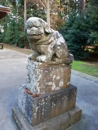 蛟蝄神社奥の宮の狛犬