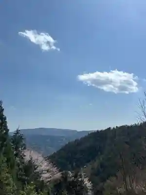愛宕神社の{uncategorized: "未分類", other: "その他", undefined: "問題あり", building: "その他建物", grave: "お墓", sacred_gate: "鳥居", guardian: "狛犬", statue: "像", buddha: "仏像", history: "歴史", nature: "自然", garden: "庭園", animal: "動物", pagoda: "塔", temizu: "手水舎", mountain_gate: "山門・神門", sanctuary: "本殿・本堂", subordinate: "末社・摂社", art: "芸術", scenery: "景色", jizo: "地蔵", ema: "絵馬", goshuin: "御朱印", omikuji: "おみくじ", items: "授与品その他", amulet: "お守り", goshuincho: "御朱印帳", eats: "食事", festival: "お祭り", votive_dance: "神楽", shichigosan: "七五三参", wedding: "結婚式", experience: "体験その他", initially: "初詣", around: "周辺", anti_infection: "感染症対策"}