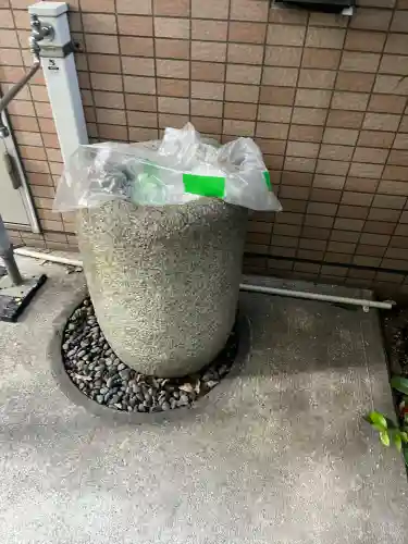 銀太郎稲荷神社の{uncategorized: "未分類", other: "その他", undefined: "問題あり", building: "その他建物", grave: "お墓", sacred_gate: "鳥居", guardian: "狛犬", statue: "像", buddha: "仏像", history: "歴史", nature: "自然", garden: "庭園", animal: "動物", pagoda: "塔", temizu: "手水舎", mountain_gate: "山門・神門", sanctuary: "本殿・本堂", subordinate: "末社・摂社", art: "芸術", scenery: "景色", jizo: "地蔵", ema: "絵馬", goshuin: "御朱印", omikuji: "おみくじ", items: "授与品その他", amulet: "お守り", goshuincho: "御朱印帳", eats: "食事", festival: "お祭り", votive_dance: "神楽", shichigosan: "七五三参", wedding: "結婚式", experience: "体験その他", initially: "初詣", around: "周辺", anti_infection: "感染症対策"}