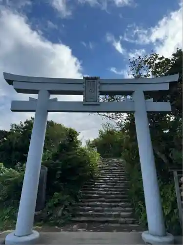 彌彦神社奥宮（御神廟）(新潟県)