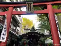 三崎稲荷神社の鳥居