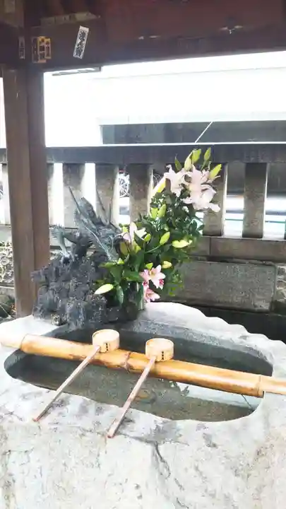 三島神社の手水舎