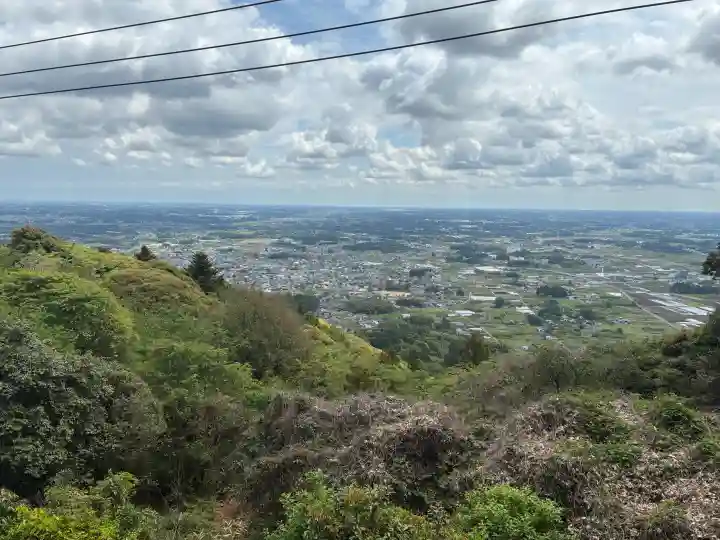 愛宕神社の{uncategorized: "未分類", other: "その他", undefined: "問題あり", building: "その他建物", grave: "お墓", sacred_gate: "鳥居", guardian: "狛犬", statue: "像", buddha: "仏像", history: "歴史", nature: "自然", garden: "庭園", animal: "動物", pagoda: "塔", temizu: "手水舎", mountain_gate: "山門・神門", sanctuary: "本殿・本堂", subordinate: "末社・摂社", art: "芸術", scenery: "景色", jizo: "地蔵", ema: "絵馬", goshuin: "御朱印", omikuji: "おみくじ", items: "授与品その他", amulet: "お守り", goshuincho: "御朱印帳", eats: "食事", festival: "お祭り", votive_dance: "神楽", shichigosan: "七五三参", wedding: "結婚式", experience: "体験その他", initially: "初詣", around: "周辺", anti_infection: "感染症対策"}