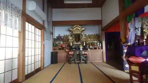 常楽寺の本殿・本堂