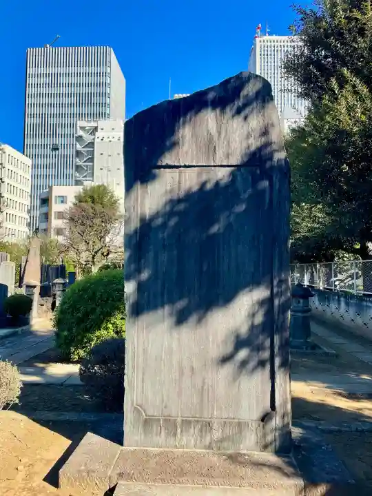 本立寺の{uncategorized: "未分類", other: "その他", undefined: "問題あり", building: "その他建物", grave: "お墓", sacred_gate: "鳥居", guardian: "狛犬", statue: "像", buddha: "仏像", history: "歴史", nature: "自然", garden: "庭園", animal: "動物", pagoda: "塔", temizu: "手水舎", mountain_gate: "山門・神門", sanctuary: "本殿・本堂", subordinate: "末社・摂社", art: "芸術", scenery: "景色", jizo: "地蔵", ema: "絵馬", goshuin: "御朱印", omikuji: "おみくじ", items: "授与品その他", amulet: "お守り", goshuincho: "御朱印帳", eats: "食事", festival: "お祭り", votive_dance: "神楽", shichigosan: "七五三参", wedding: "結婚式", experience: "体験その他", initially: "初詣", around: "周辺", anti_infection: "感染症対策"}