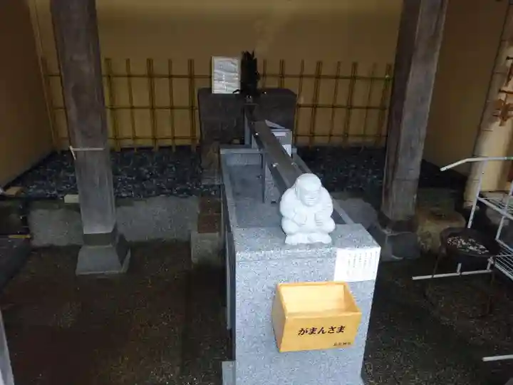 菊名神社の手水舎