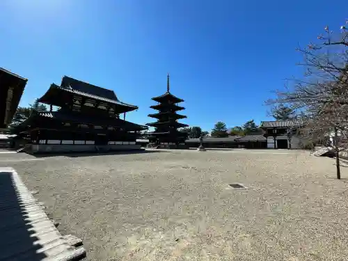 法隆寺の{uncategorized: "未分類", other: "その他", undefined: "問題あり", building: "その他建物", grave: "お墓", sacred_gate: "鳥居", guardian: "狛犬", statue: "像", buddha: "仏像", history: "歴史", nature: "自然", garden: "庭園", animal: "動物", pagoda: "塔", temizu: "手水舎", mountain_gate: "山門・神門", sanctuary: "本殿・本堂", subordinate: "末社・摂社", art: "芸術", scenery: "景色", jizo: "地蔵", ema: "絵馬", goshuin: "御朱印", omikuji: "おみくじ", items: "授与品その他", amulet: "お守り", goshuincho: "御朱印帳", eats: "食事", festival: "お祭り", votive_dance: "神楽", shichigosan: "七五三参", wedding: "結婚式", experience: "体験その他", initially: "初詣", around: "周辺", anti_infection: "感染症対策"}