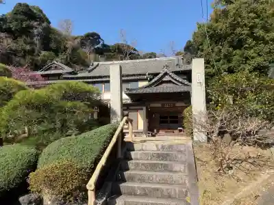 法性寺の{uncategorized: "未分類", other: "その他", undefined: "問題あり", building: "その他建物", grave: "お墓", sacred_gate: "鳥居", guardian: "狛犬", statue: "像", buddha: "仏像", history: "歴史", nature: "自然", garden: "庭園", animal: "動物", pagoda: "塔", temizu: "手水舎", mountain_gate: "山門・神門", sanctuary: "本殿・本堂", subordinate: "末社・摂社", art: "芸術", scenery: "景色", jizo: "地蔵", ema: "絵馬", goshuin: "御朱印", omikuji: "おみくじ", items: "授与品その他", amulet: "お守り", goshuincho: "御朱印帳", eats: "食事", festival: "お祭り", votive_dance: "神楽", shichigosan: "七五三参", wedding: "結婚式", experience: "体験その他", initially: "初詣", around: "周辺", anti_infection: "感染症対策"}