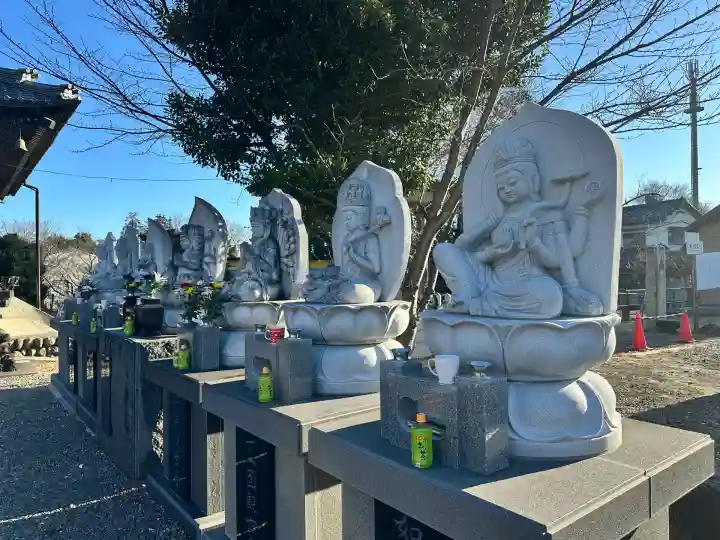 上岡馬頭観世音(埼玉県)