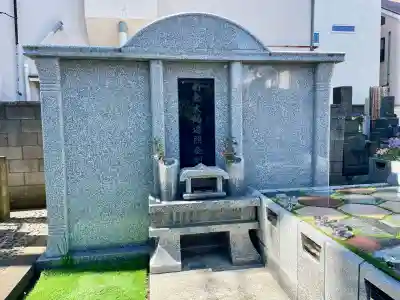 東光寺の{uncategorized: "未分類", other: "その他", undefined: "問題あり", building: "その他建物", grave: "お墓", sacred_gate: "鳥居", guardian: "狛犬", statue: "像", buddha: "仏像", history: "歴史", nature: "自然", garden: "庭園", animal: "動物", pagoda: "塔", temizu: "手水舎", mountain_gate: "山門・神門", sanctuary: "本殿・本堂", subordinate: "末社・摂社", art: "芸術", scenery: "景色", jizo: "地蔵", ema: "絵馬", goshuin: "御朱印", omikuji: "おみくじ", items: "授与品その他", amulet: "お守り", goshuincho: "御朱印帳", eats: "食事", festival: "お祭り", votive_dance: "神楽", shichigosan: "七五三参", wedding: "結婚式", experience: "体験その他", initially: "初詣", around: "周辺", anti_infection: "感染症対策"}