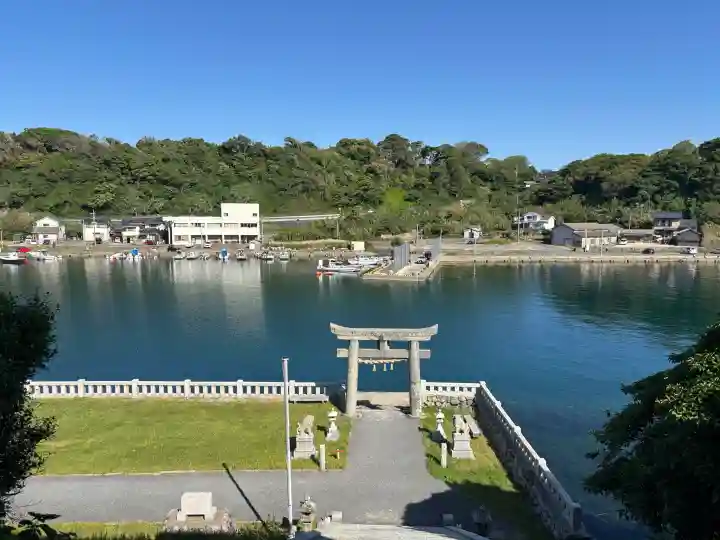 田島神社の{uncategorized: "未分類", other: "その他", undefined: "問題あり", building: "その他建物", grave: "お墓", sacred_gate: "鳥居", guardian: "狛犬", statue: "像", buddha: "仏像", history: "歴史", nature: "自然", garden: "庭園", animal: "動物", pagoda: "塔", temizu: "手水舎", mountain_gate: "山門・神門", sanctuary: "本殿・本堂", subordinate: "末社・摂社", art: "芸術", scenery: "景色", jizo: "地蔵", ema: "絵馬", goshuin: "御朱印", omikuji: "おみくじ", items: "授与品その他", amulet: "お守り", goshuincho: "御朱印帳", eats: "食事", festival: "お祭り", votive_dance: "神楽", shichigosan: "七五三参", wedding: "結婚式", experience: "体験その他", initially: "初詣", around: "周辺", anti_infection: "感染症対策"}