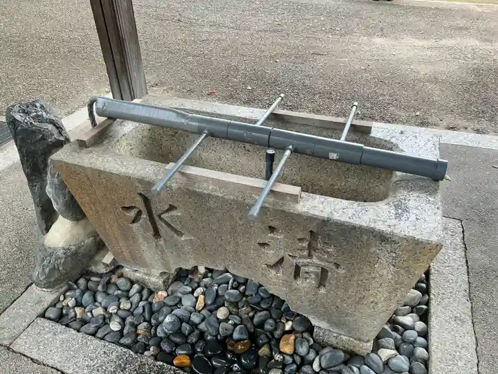 挙母神社の手水舎