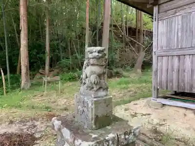 八幡神社の狛犬