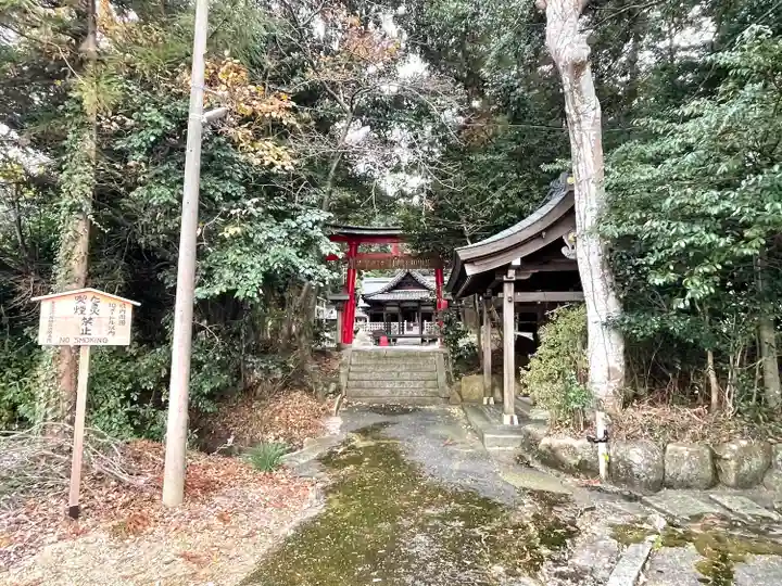 布施神社(滋賀県)
