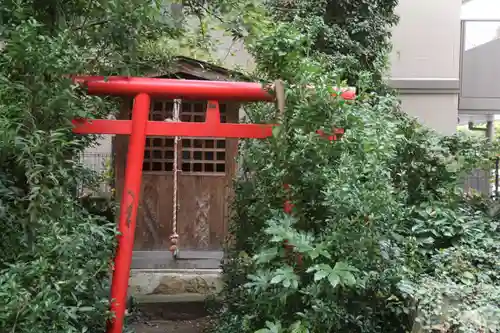 神明神社の末社