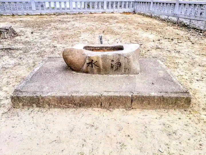 越野神社の手水舎