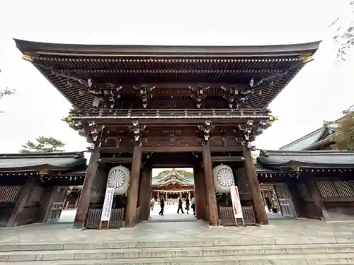 寒川神社の山門・神門