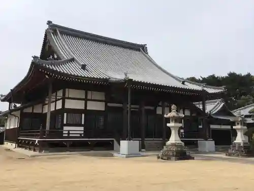 願勝寺の本殿・本堂