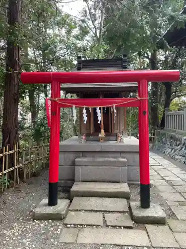 白笹稲荷神社の{uncategorized: "未分類", other: "その他", undefined: "問題あり", building: "その他建物", grave: "お墓", sacred_gate: "鳥居", guardian: "狛犬", statue: "像", buddha: "仏像", history: "歴史", nature: "自然", garden: "庭園", animal: "動物", pagoda: "塔", temizu: "手水舎", mountain_gate: "山門・神門", sanctuary: "本殿・本堂", subordinate: "末社・摂社", art: "芸術", scenery: "景色", jizo: "地蔵", ema: "絵馬", goshuin: "御朱印", omikuji: "おみくじ", items: "授与品その他", amulet: "お守り", goshuincho: "御朱印帳", eats: "食事", festival: "お祭り", votive_dance: "神楽", shichigosan: "七五三参", wedding: "結婚式", experience: "体験その他", initially: "初詣", around: "周辺", anti_infection: "感染症対策"}