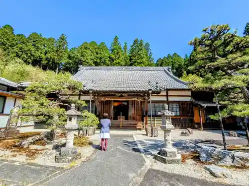 盛久寺の本殿