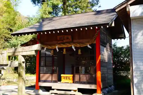 雲八幡宮の末社