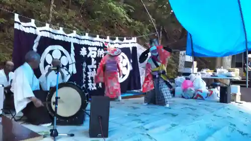 石上神社の神楽