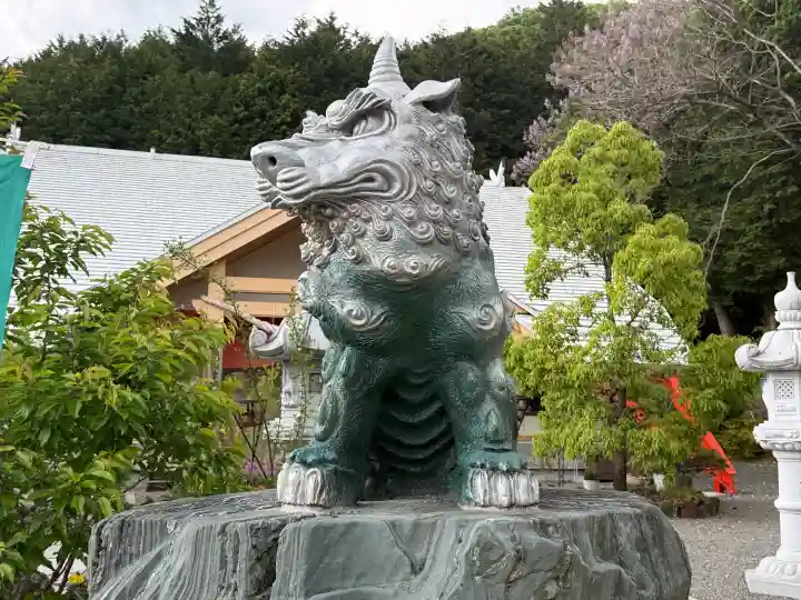 石鎚神社(関東石鎚神社)の{uncategorized: "未分類", other: "その他", undefined: "問題あり", building: "その他建物", grave: "お墓", sacred_gate: "鳥居", guardian: "狛犬", statue: "像", buddha: "仏像", history: "歴史", nature: "自然", garden: "庭園", animal: "動物", pagoda: "塔", temizu: "手水舎", mountain_gate: "山門・神門", sanctuary: "本殿・本堂", subordinate: "末社・摂社", art: "芸術", scenery: "景色", jizo: "地蔵", ema: "絵馬", goshuin: "御朱印", omikuji: "おみくじ", items: "授与品その他", amulet: "お守り", goshuincho: "御朱印帳", eats: "食事", festival: "お祭り", votive_dance: "神楽", shichigosan: "七五三参", wedding: "結婚式", experience: "体験その他", initially: "初詣", around: "周辺", anti_infection: "感染症対策"}