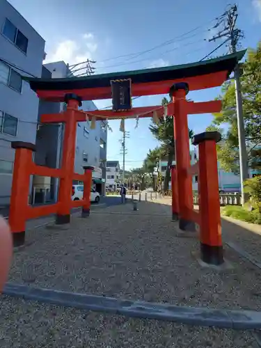 六所神社の鳥居