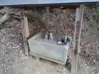 西蓮寺稲荷大明神の手水舎