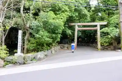 氷上姉子神社(熱田神宮摂社)の鳥居