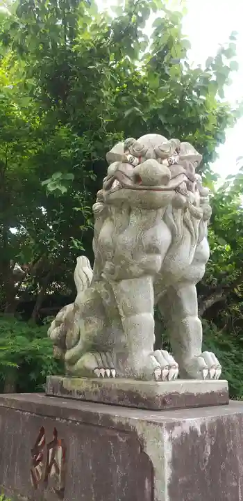 加波山三枝祇神社本宮の狛犬