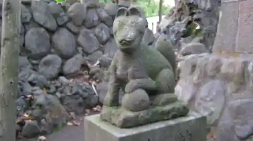 御嶽山神社の狛犬