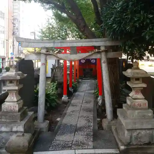 千種稲荷神社の鳥居