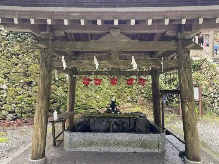 玉置神社の{uncategorized: "未分類", other: "その他", undefined: "問題あり", building: "その他建物", grave: "お墓", sacred_gate: "鳥居", guardian: "狛犬", statue: "像", buddha: "仏像", history: "歴史", nature: "自然", garden: "庭園", animal: "動物", pagoda: "塔", temizu: "手水舎", mountain_gate: "山門・神門", sanctuary: "本殿・本堂", subordinate: "末社・摂社", art: "芸術", scenery: "景色", jizo: "地蔵", ema: "絵馬", goshuin: "御朱印", omikuji: "おみくじ", items: "授与品その他", amulet: "お守り", goshuincho: "御朱印帳", eats: "食事", festival: "お祭り", votive_dance: "神楽", shichigosan: "七五三参", wedding: "結婚式", experience: "体験その他", initially: "初詣", around: "周辺", anti_infection: "感染症対策"}