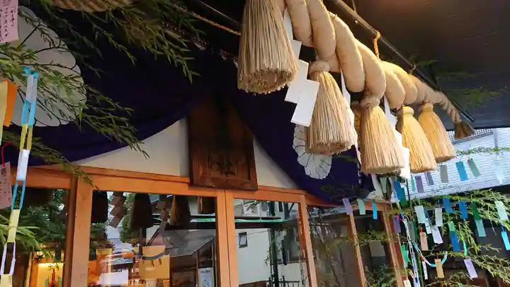 菊名神社の本殿・本堂