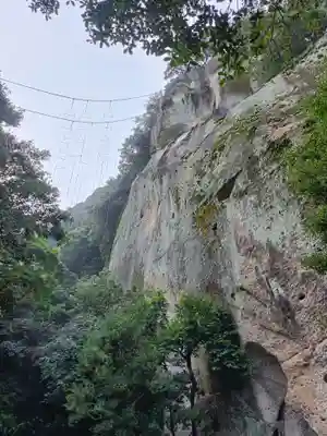 花窟神社の本殿・本堂