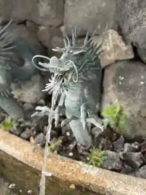 成田山深川不動堂（新勝寺東京別院）の{uncategorized: "未分類", other: "その他", undefined: "問題あり", building: "その他建物", grave: "お墓", sacred_gate: "鳥居", guardian: "狛犬", statue: "像", buddha: "仏像", history: "歴史", nature: "自然", garden: "庭園", animal: "動物", pagoda: "塔", temizu: "手水舎", mountain_gate: "山門・神門", sanctuary: "本殿・本堂", subordinate: "末社・摂社", art: "芸術", scenery: "景色", jizo: "地蔵", ema: "絵馬", goshuin: "御朱印", omikuji: "おみくじ", items: "授与品その他", amulet: "お守り", goshuincho: "御朱印帳", eats: "食事", festival: "お祭り", votive_dance: "神楽", shichigosan: "七五三参", wedding: "結婚式", experience: "体験その他", initially: "初詣", around: "周辺", anti_infection: "感染症対策"}