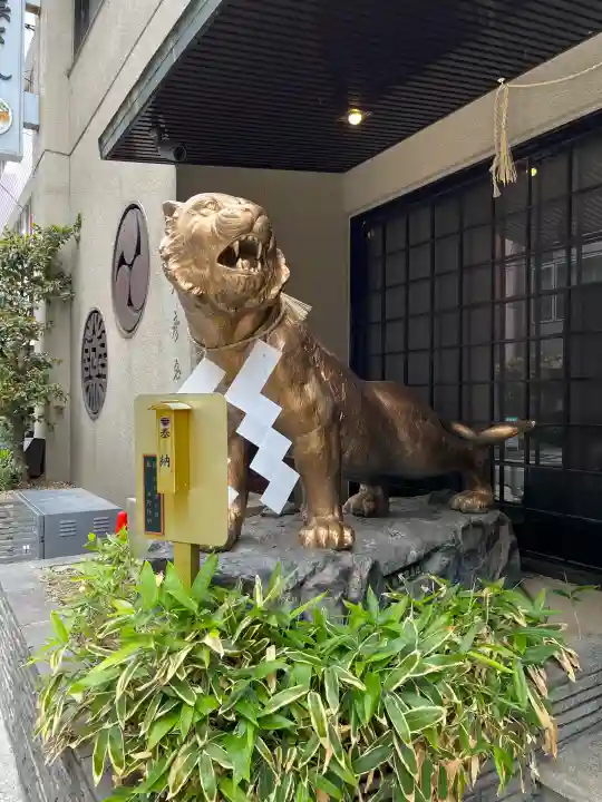 少彦名神社の{uncategorized: "未分類", other: "その他", undefined: "問題あり", building: "その他建物", grave: "お墓", sacred_gate: "鳥居", guardian: "狛犬", statue: "像", buddha: "仏像", history: "歴史", nature: "自然", garden: "庭園", animal: "動物", pagoda: "塔", temizu: "手水舎", mountain_gate: "山門・神門", sanctuary: "本殿・本堂", subordinate: "末社・摂社", art: "芸術", scenery: "景色", jizo: "地蔵", ema: "絵馬", goshuin: "御朱印", omikuji: "おみくじ", items: "授与品その他", amulet: "お守り", goshuincho: "御朱印帳", eats: "食事", festival: "お祭り", votive_dance: "神楽", shichigosan: "七五三参", wedding: "結婚式", experience: "体験その他", initially: "初詣", around: "周辺", anti_infection: "感染症対策"}