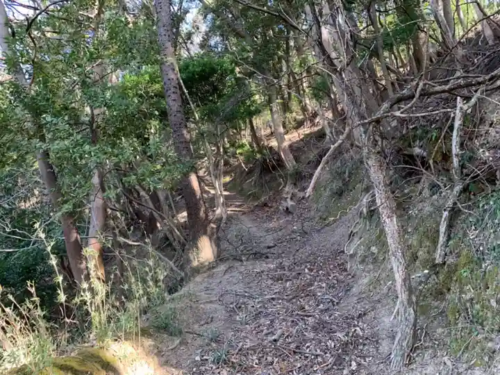鉄杖山火守神社の周辺