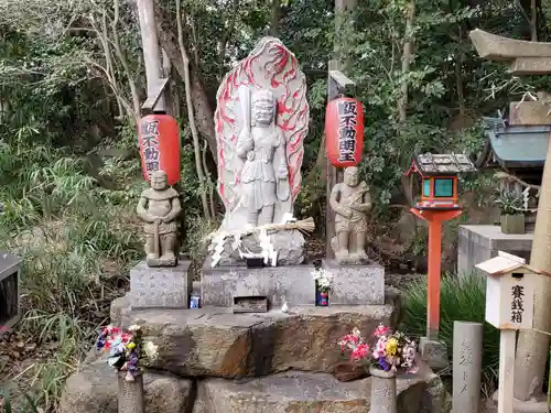 越木岩神社の仏像