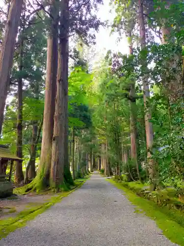 雄山神社中宮祈願殿のその他建物