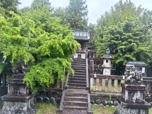 神明神社の{uncategorized: "未分類", other: "その他", undefined: "問題あり", building: "その他建物", grave: "お墓", sacred_gate: "鳥居", guardian: "狛犬", statue: "像", buddha: "仏像", history: "歴史", nature: "自然", garden: "庭園", animal: "動物", pagoda: "塔", temizu: "手水舎", mountain_gate: "山門・神門", sanctuary: "本殿・本堂", subordinate: "末社・摂社", art: "芸術", scenery: "景色", jizo: "地蔵", ema: "絵馬", goshuin: "御朱印", omikuji: "おみくじ", items: "授与品その他", amulet: "お守り", goshuincho: "御朱印帳", eats: "食事", festival: "お祭り", votive_dance: "神楽", shichigosan: "七五三参", wedding: "結婚式", experience: "体験その他", initially: "初詣", around: "周辺", anti_infection: "感染症対策"}
