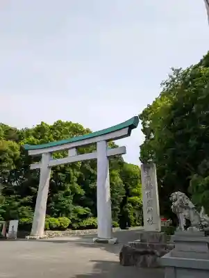 福岡縣護國神社の{uncategorized: "未分類", other: "その他", undefined: "問題あり", building: "その他建物", grave: "お墓", sacred_gate: "鳥居", guardian: "狛犬", statue: "像", buddha: "仏像", history: "歴史", nature: "自然", garden: "庭園", animal: "動物", pagoda: "塔", temizu: "手水舎", mountain_gate: "山門・神門", sanctuary: "本殿・本堂", subordinate: "末社・摂社", art: "芸術", scenery: "景色", jizo: "地蔵", ema: "絵馬", goshuin: "御朱印", omikuji: "おみくじ", items: "授与品その他", amulet: "お守り", goshuincho: "御朱印帳", eats: "食事", festival: "お祭り", votive_dance: "神楽", shichigosan: "七五三参", wedding: "結婚式", experience: "体験その他", initially: "初詣", around: "周辺", anti_infection: "感染症対策"}
