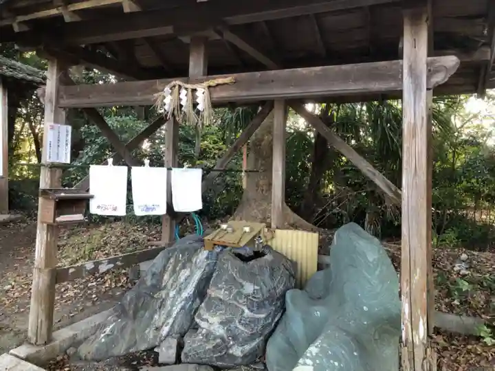 宇智神社の手水舎