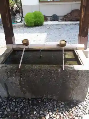 玉敷神社の手水舎