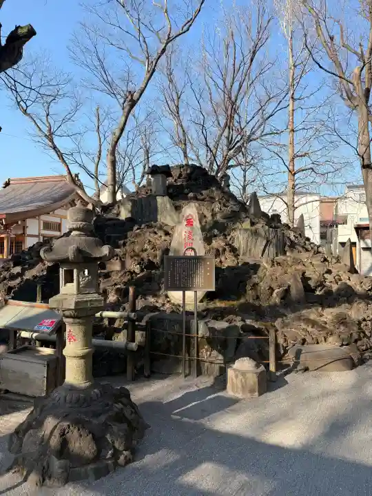 清瀧神社の{uncategorized: "未分類", other: "その他", undefined: "問題あり", building: "その他建物", grave: "お墓", sacred_gate: "鳥居", guardian: "狛犬", statue: "像", buddha: "仏像", history: "歴史", nature: "自然", garden: "庭園", animal: "動物", pagoda: "塔", temizu: "手水舎", mountain_gate: "山門・神門", sanctuary: "本殿・本堂", subordinate: "末社・摂社", art: "芸術", scenery: "景色", jizo: "地蔵", ema: "絵馬", goshuin: "御朱印", omikuji: "おみくじ", items: "授与品その他", amulet: "お守り", goshuincho: "御朱印帳", eats: "食事", festival: "お祭り", votive_dance: "神楽", shichigosan: "七五三参", wedding: "結婚式", experience: "体験その他", initially: "初詣", around: "周辺", anti_infection: "感染症対策"}