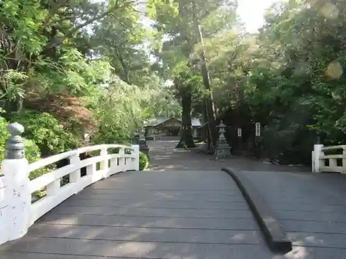 頭之宮四方神社の建物その他